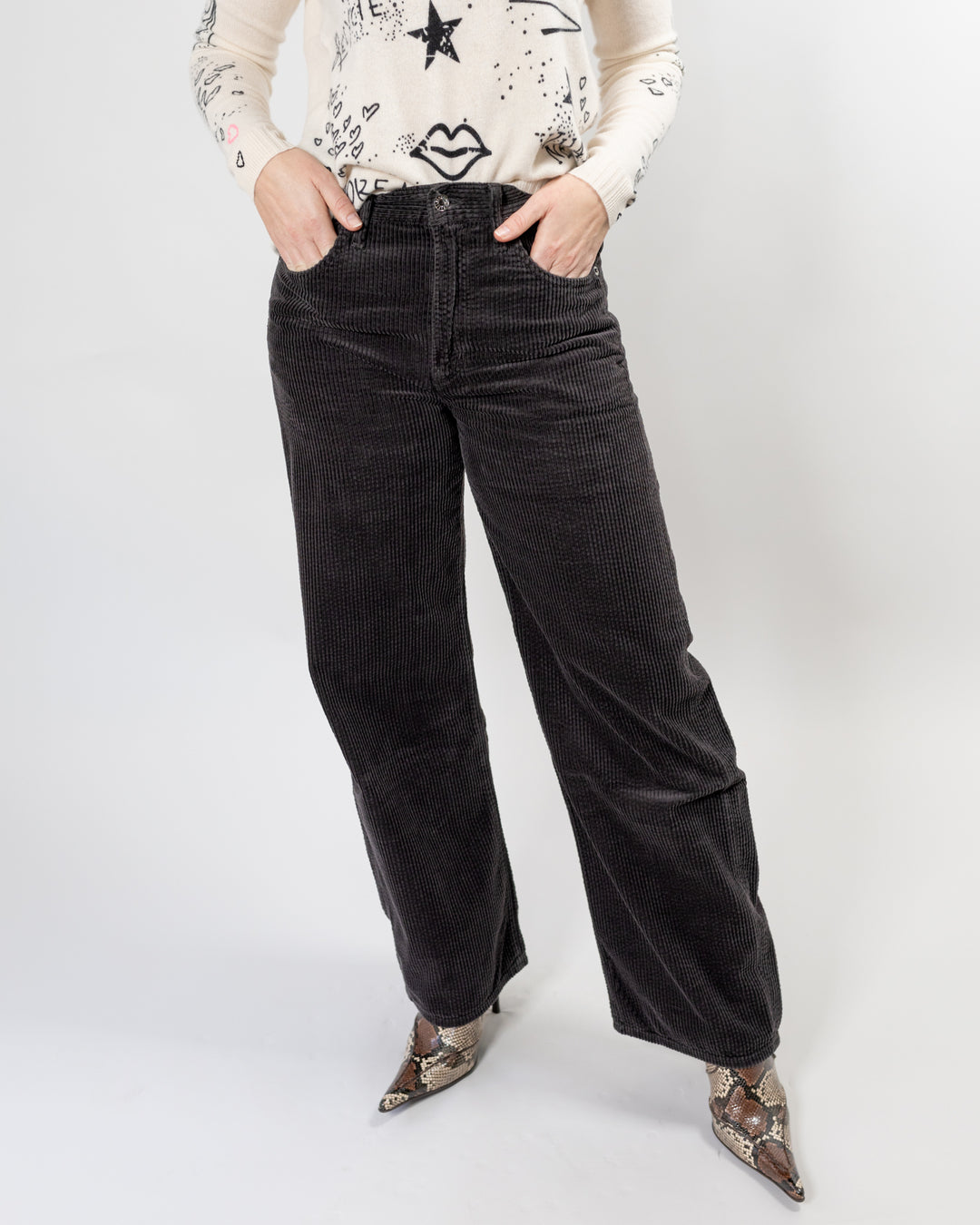 Bat Wing Low Curve Corduroy Pant