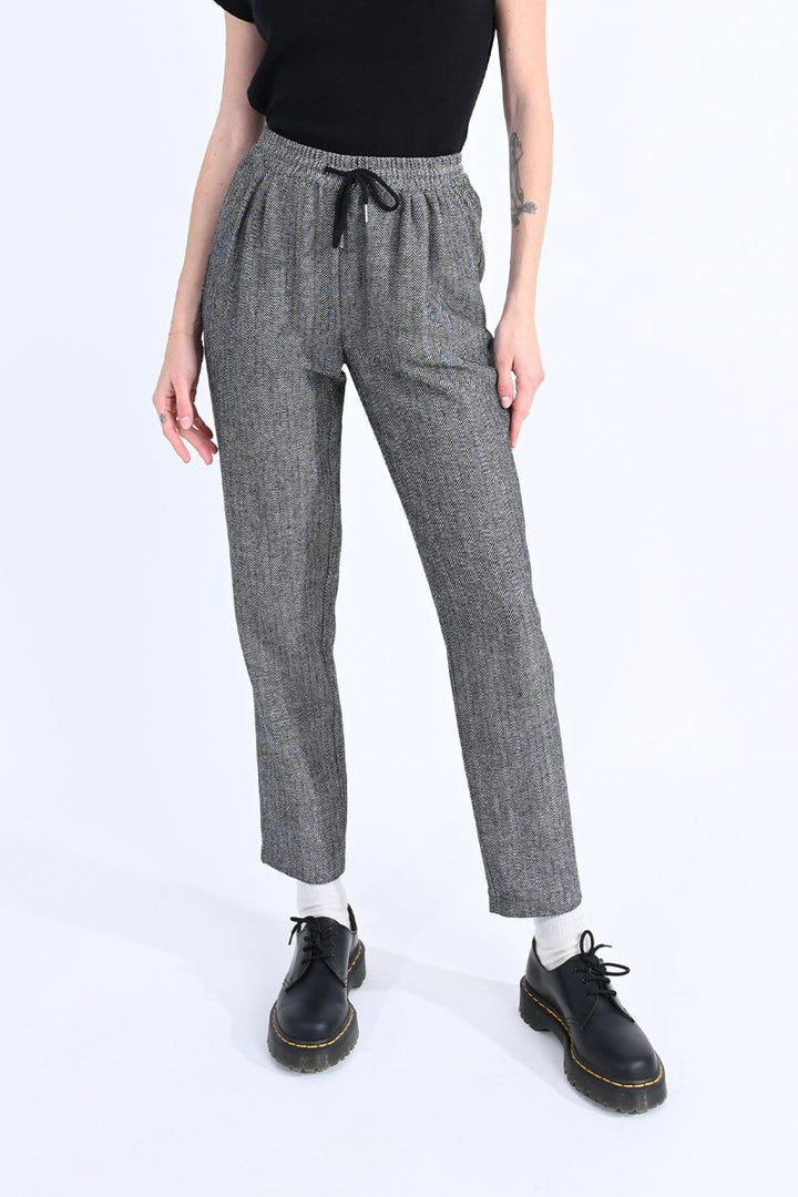 Black Herringbone Woven Pull-On Pant