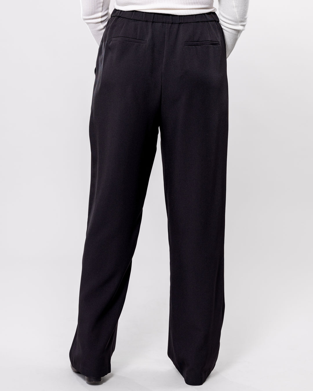 Black Straight Leg Neave Pant