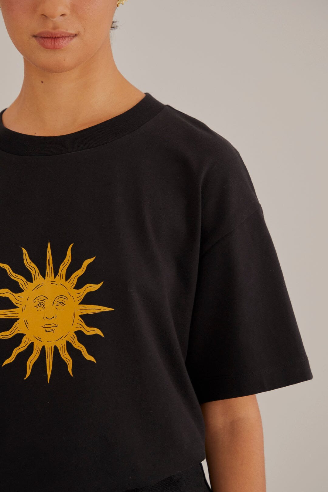 Black Walking With The Sun T-Shirt