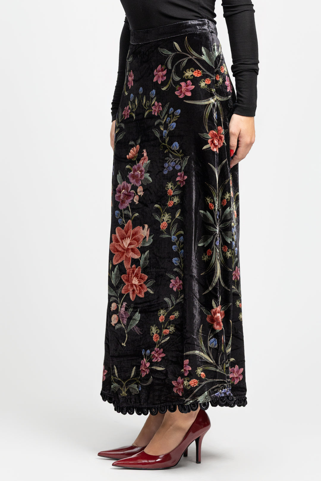 Black Belle Garden Midi Skirt