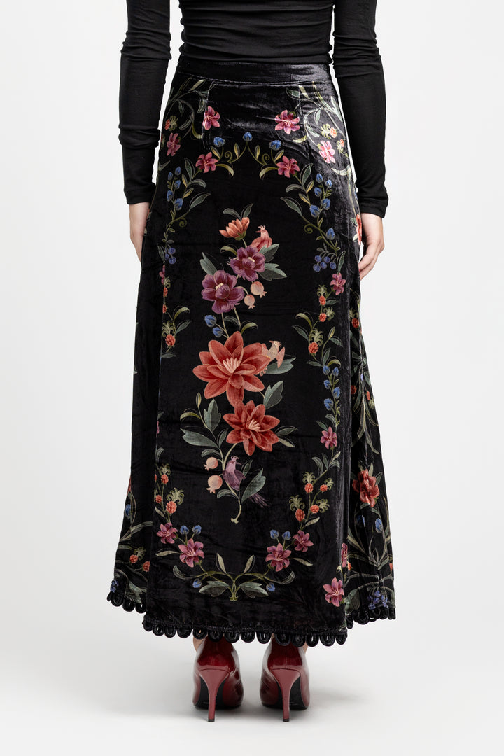 Black Belle Garden Midi Skirt
