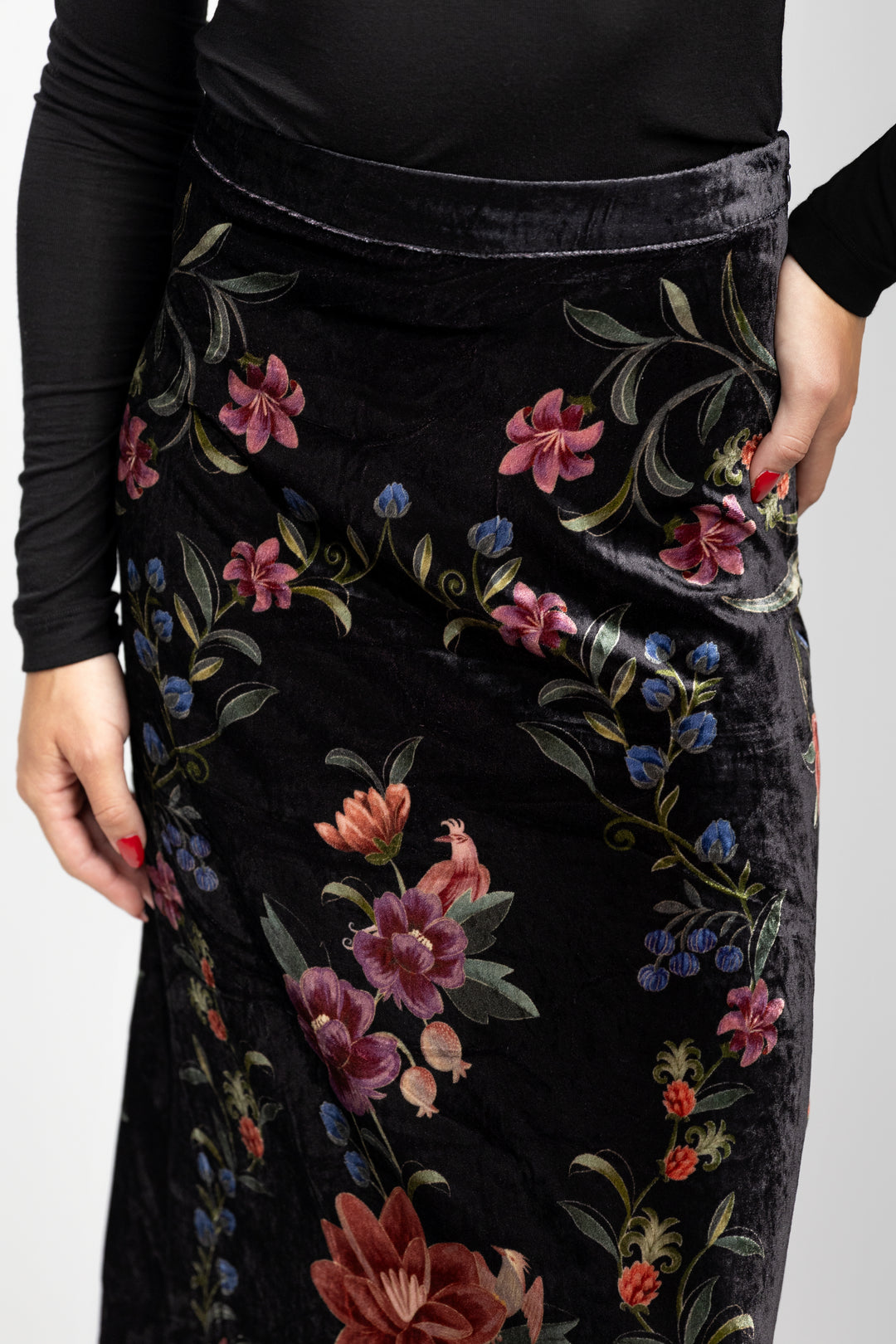 Black Belle Garden Midi Skirt