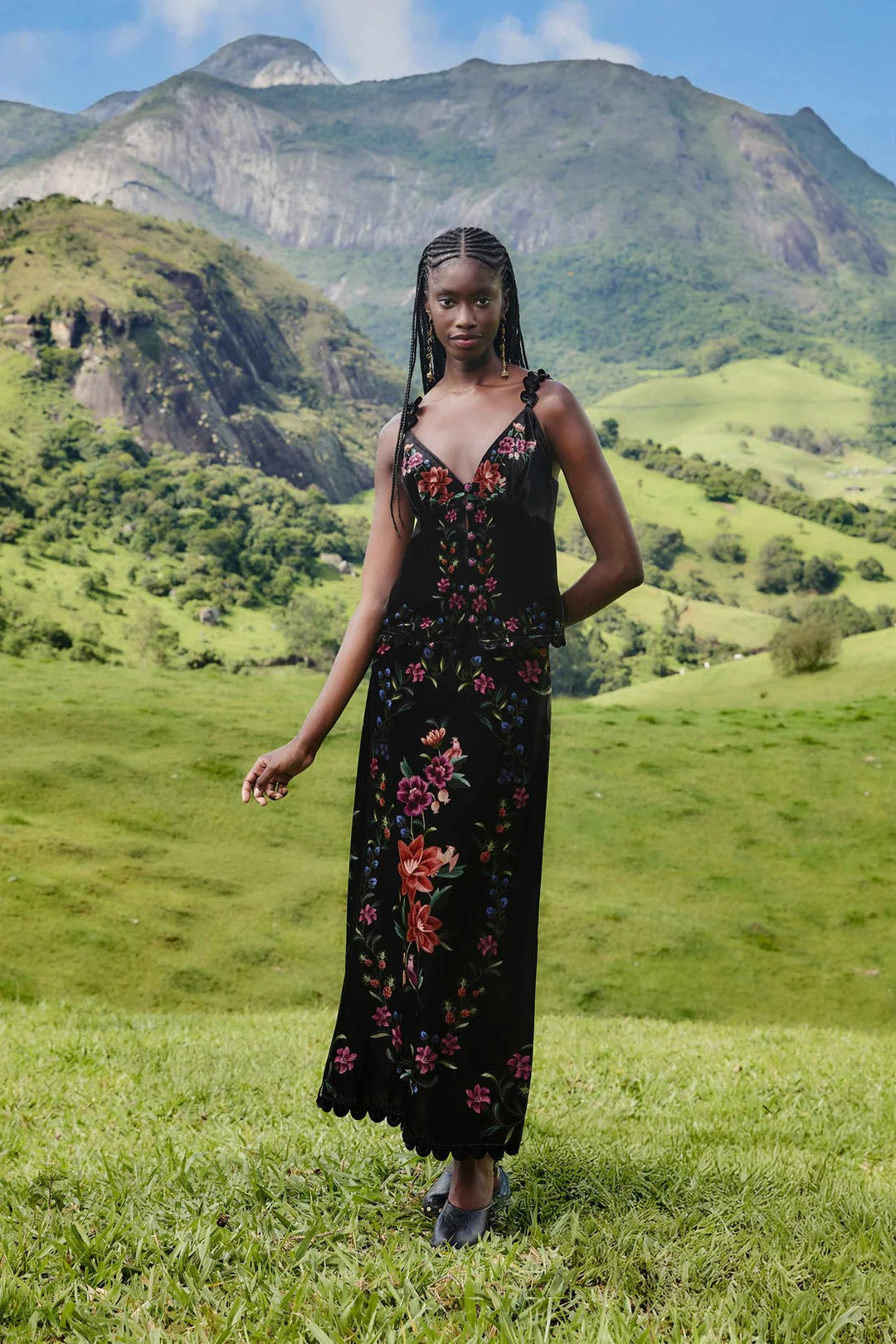Black Belle Garden Midi Skirt