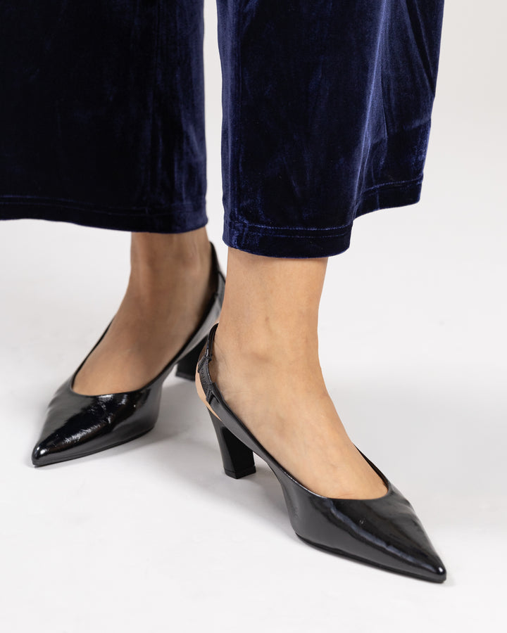 Black Pointed Toe Sling Back Pumps