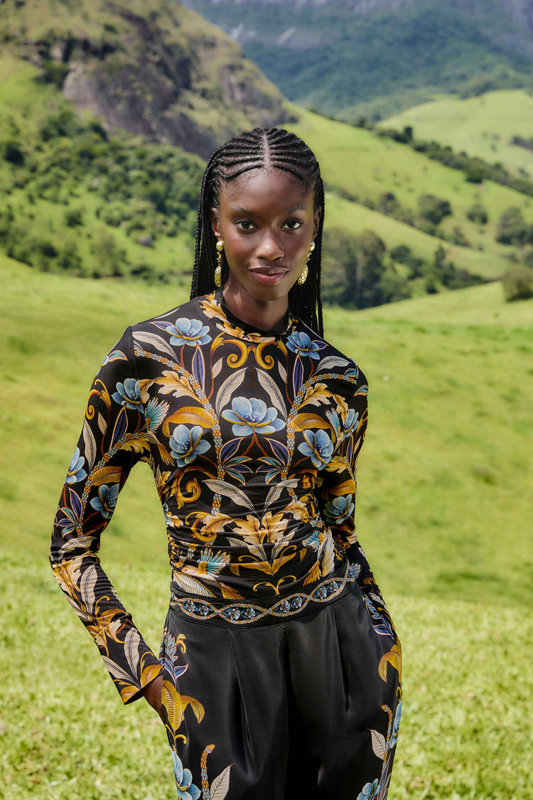 Black Snake Garden Top