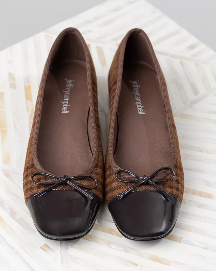 Brown Tartan Brown Patent Cap Toe Pump