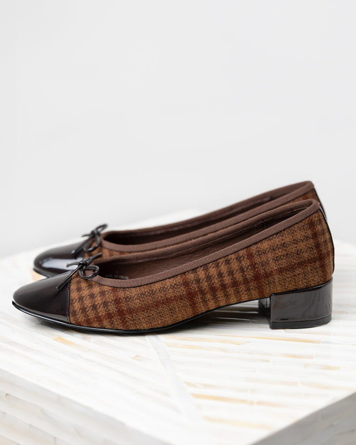 Brown Tartan Brown Patent Cap Toe Pump