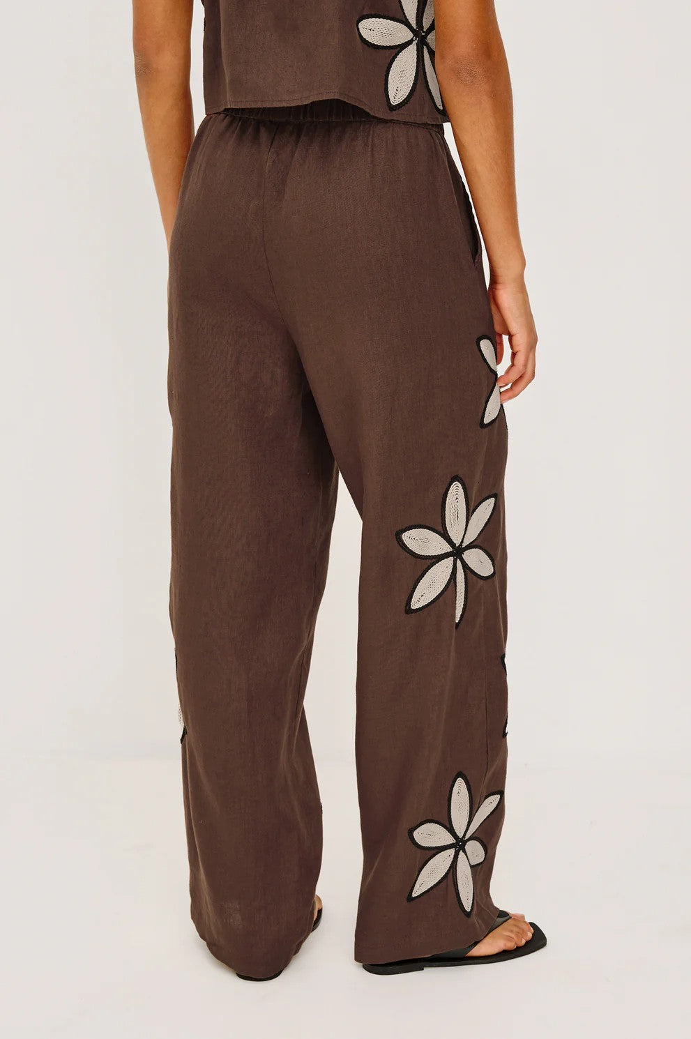Cocoa Floral Embroidery Emmie Pant