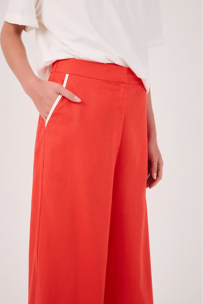 Guara Red Cropped Wide Leg Pant