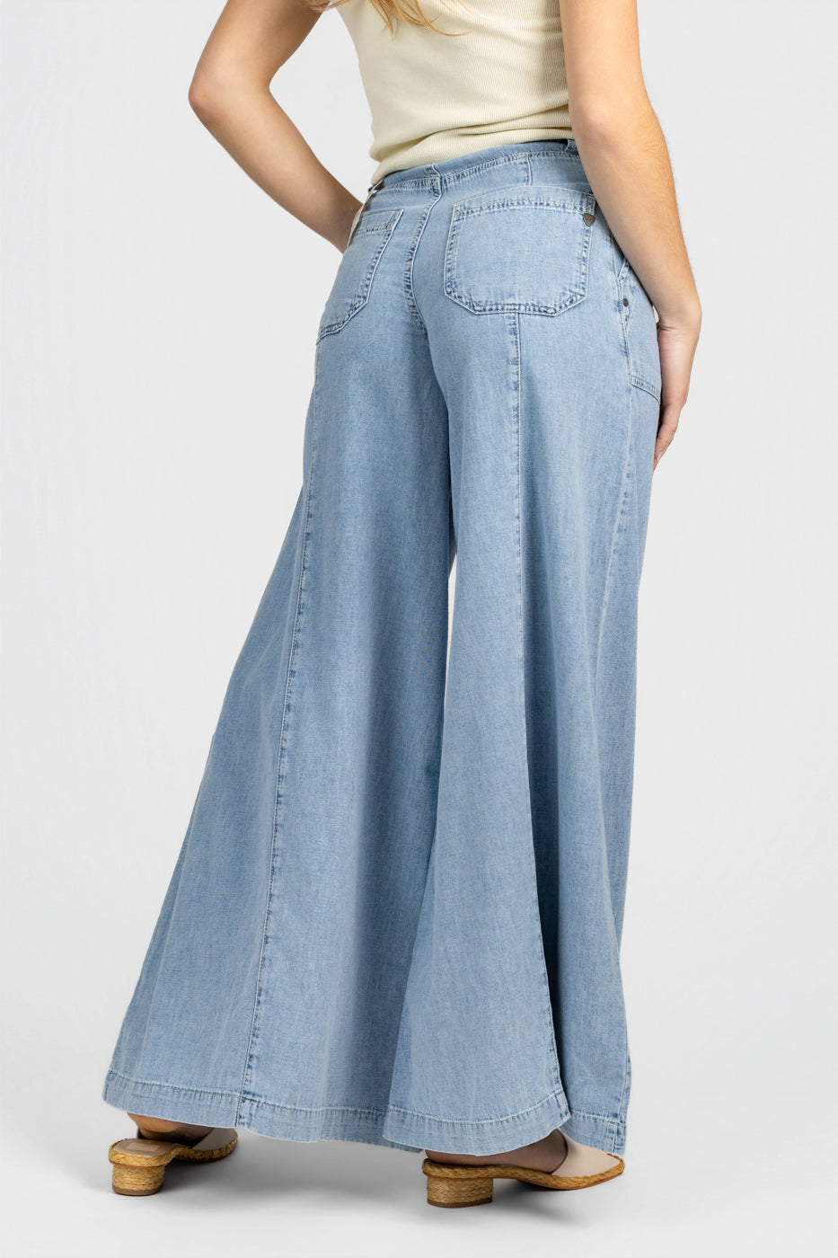 Light Blue Wide Leg Chatti Jean
