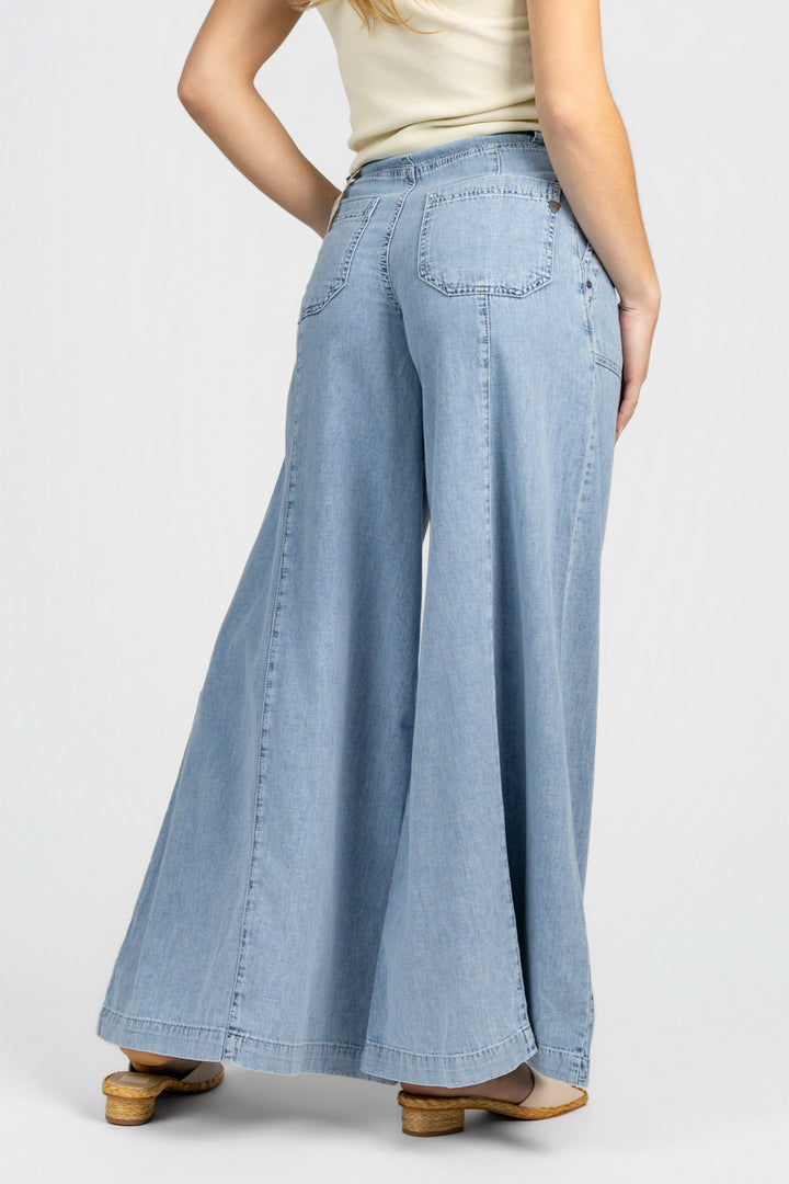 Light Blue Wide Leg Chatti Jean