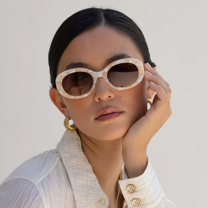 Light Pearl Aria Oval Sunglasses