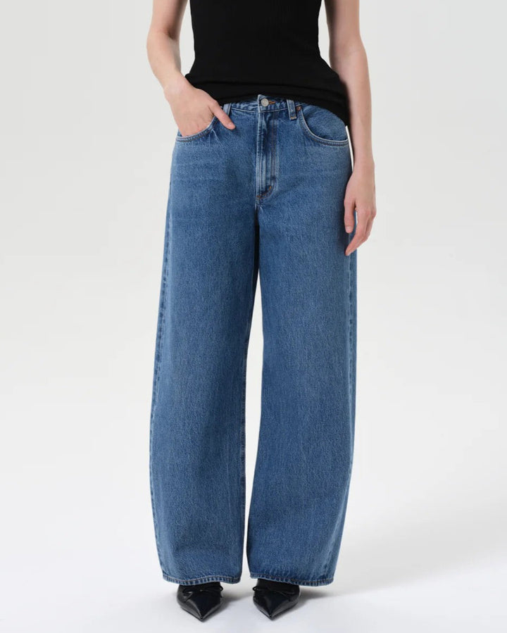 Myth Mid Rise Low Curve Jean