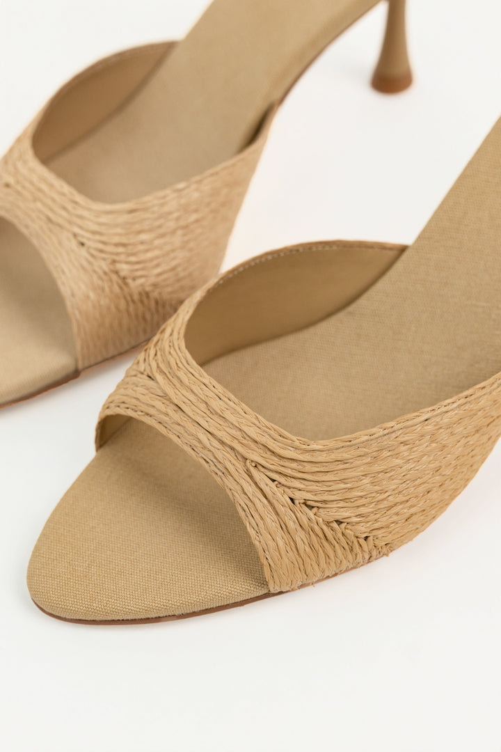 Natural Raffia Spy-Kid Sandal