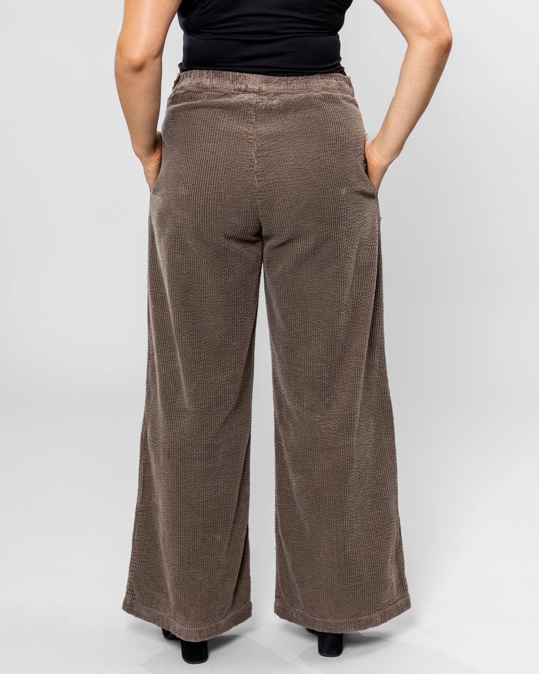 Saddle Wide Leg Corduroy Pant