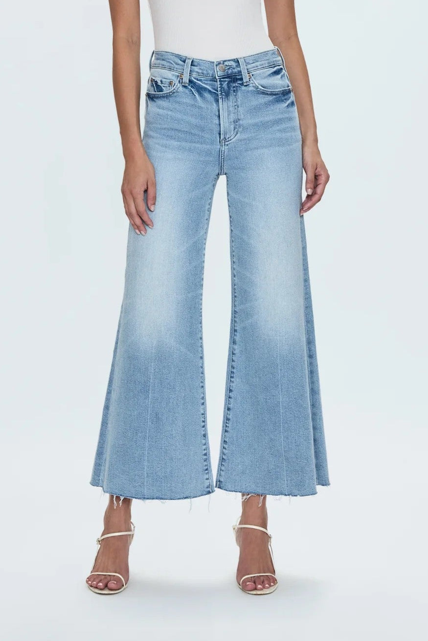 Strive Cropped Izzy Jean