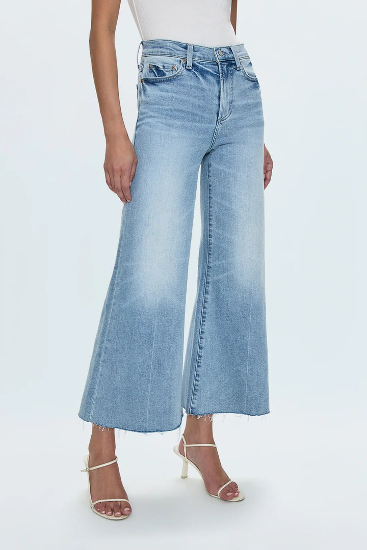 Strive Cropped Izzy Jean