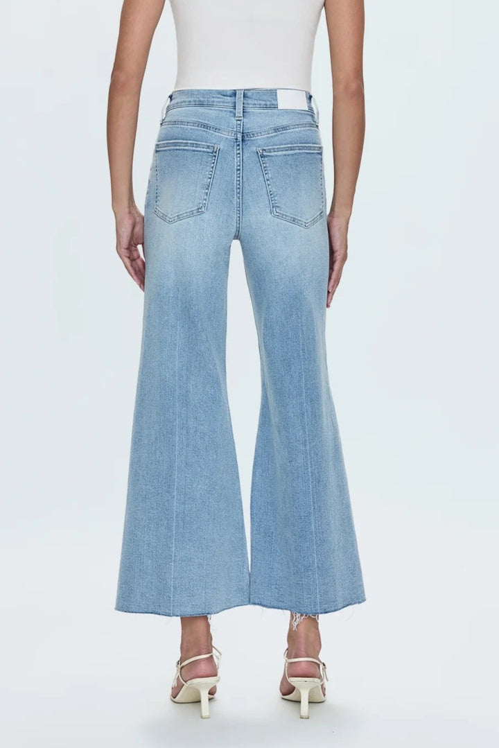 Strive Cropped Izzy Jean