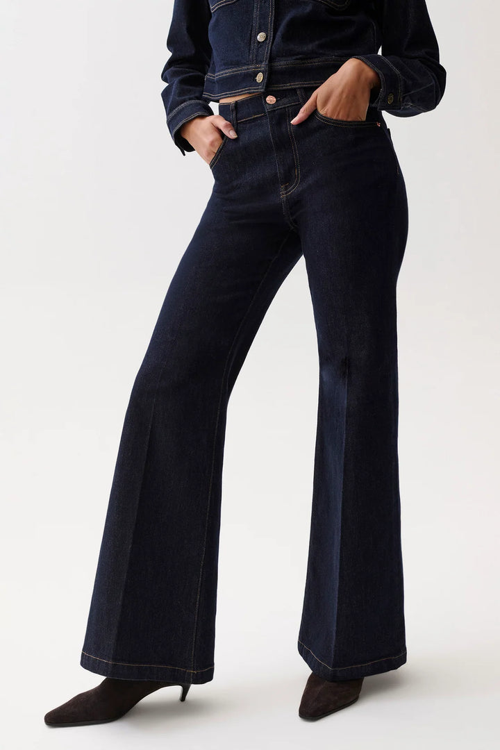 Nightfall Super Wide Flare Carina Jean